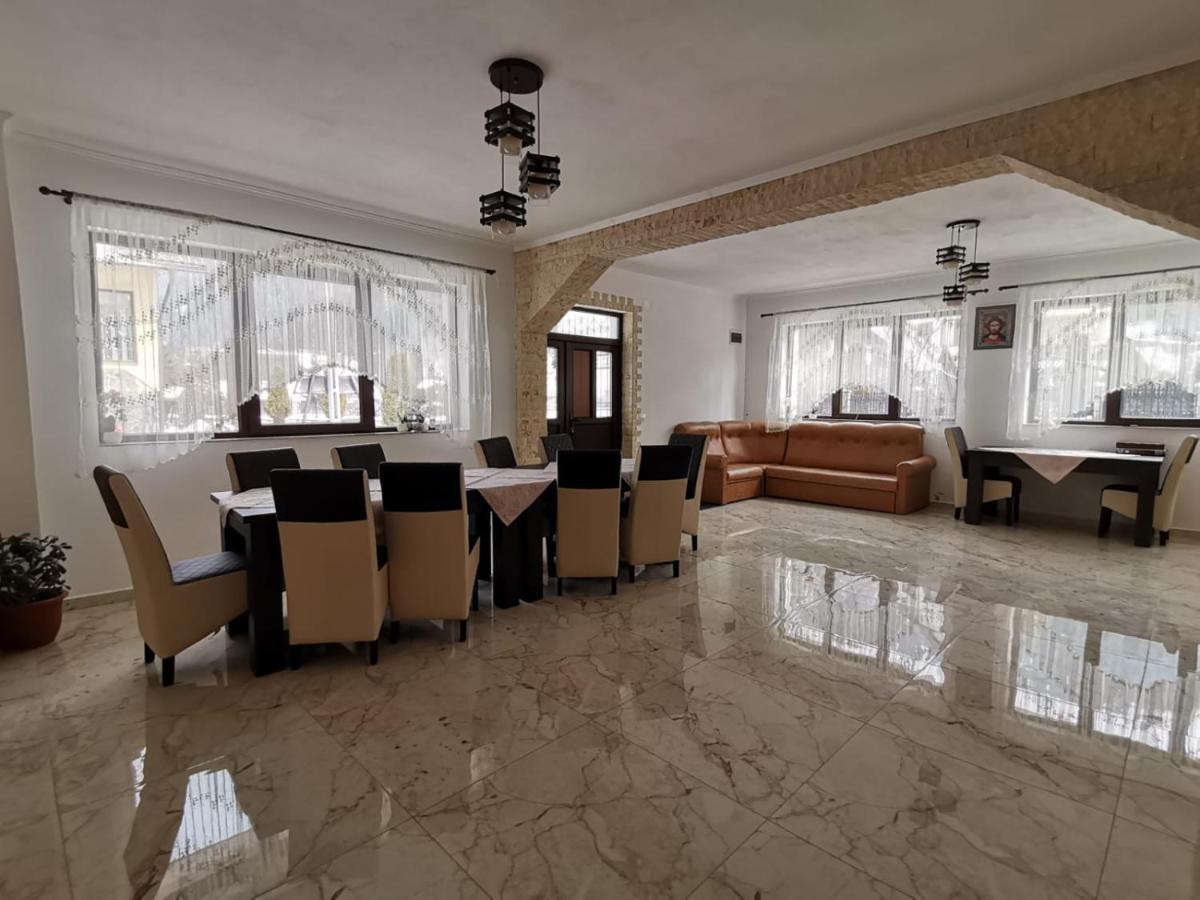 Casa Dana Olteanu 호텔 모시유드서스 외부 사진
